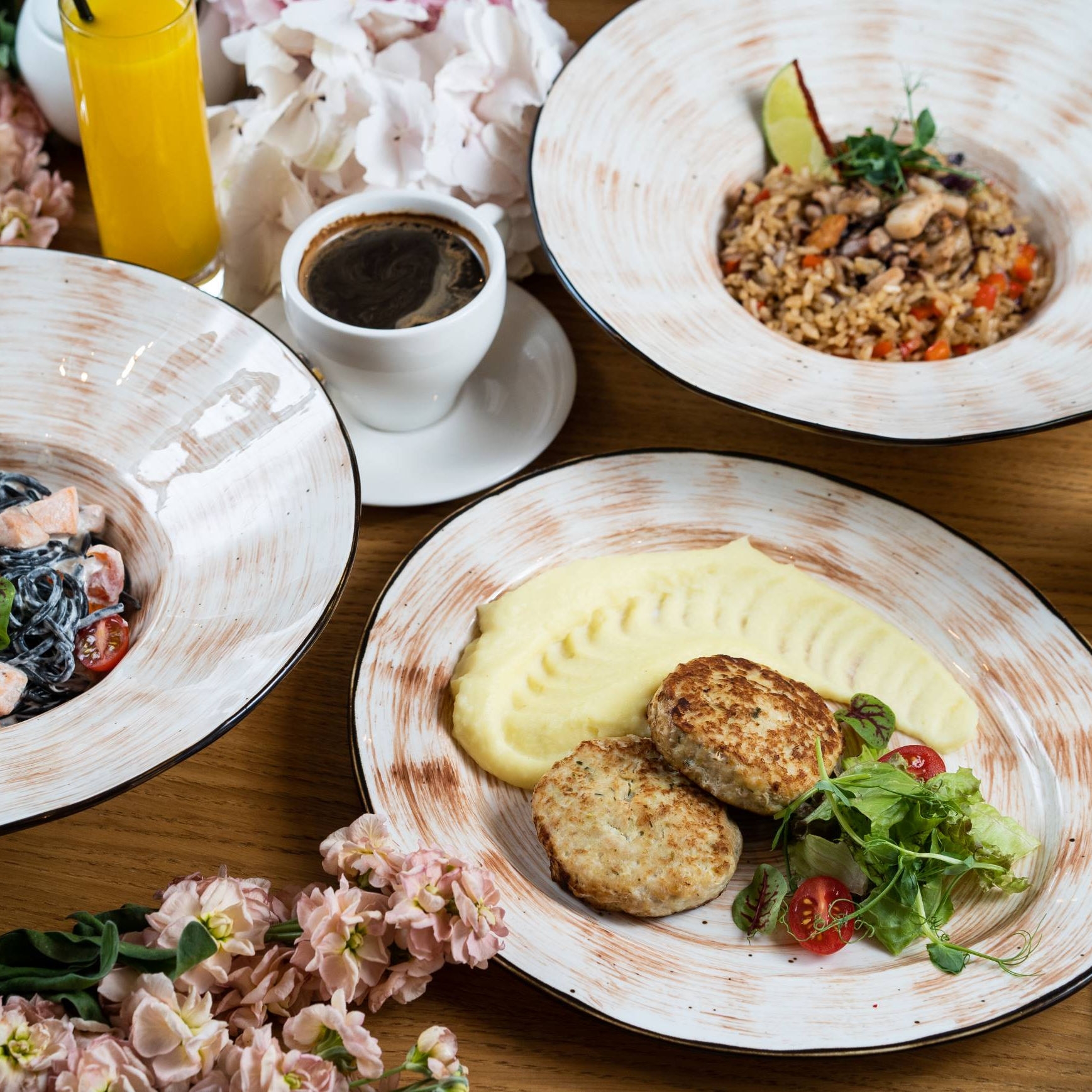 Основные блюда