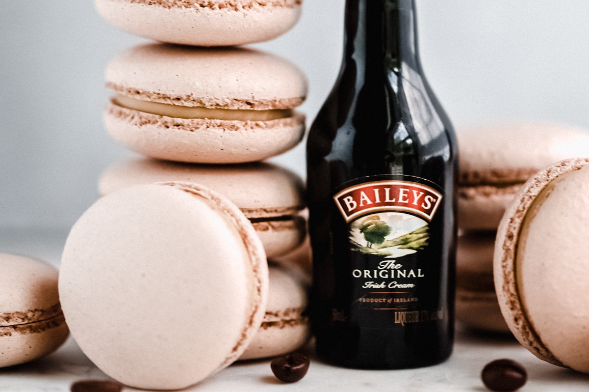 Макаронс бейлис-банан