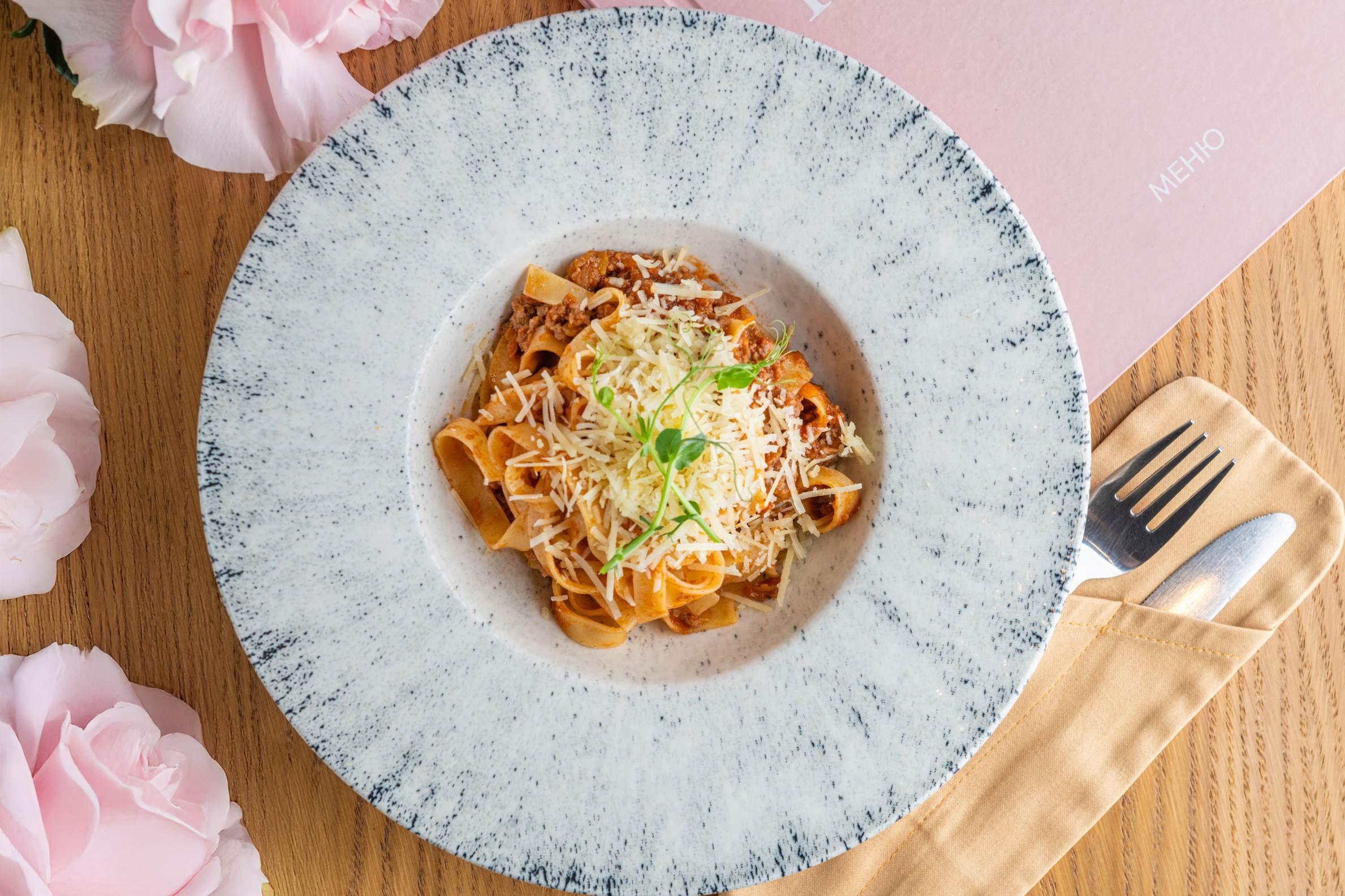 Феттучини болоньезе