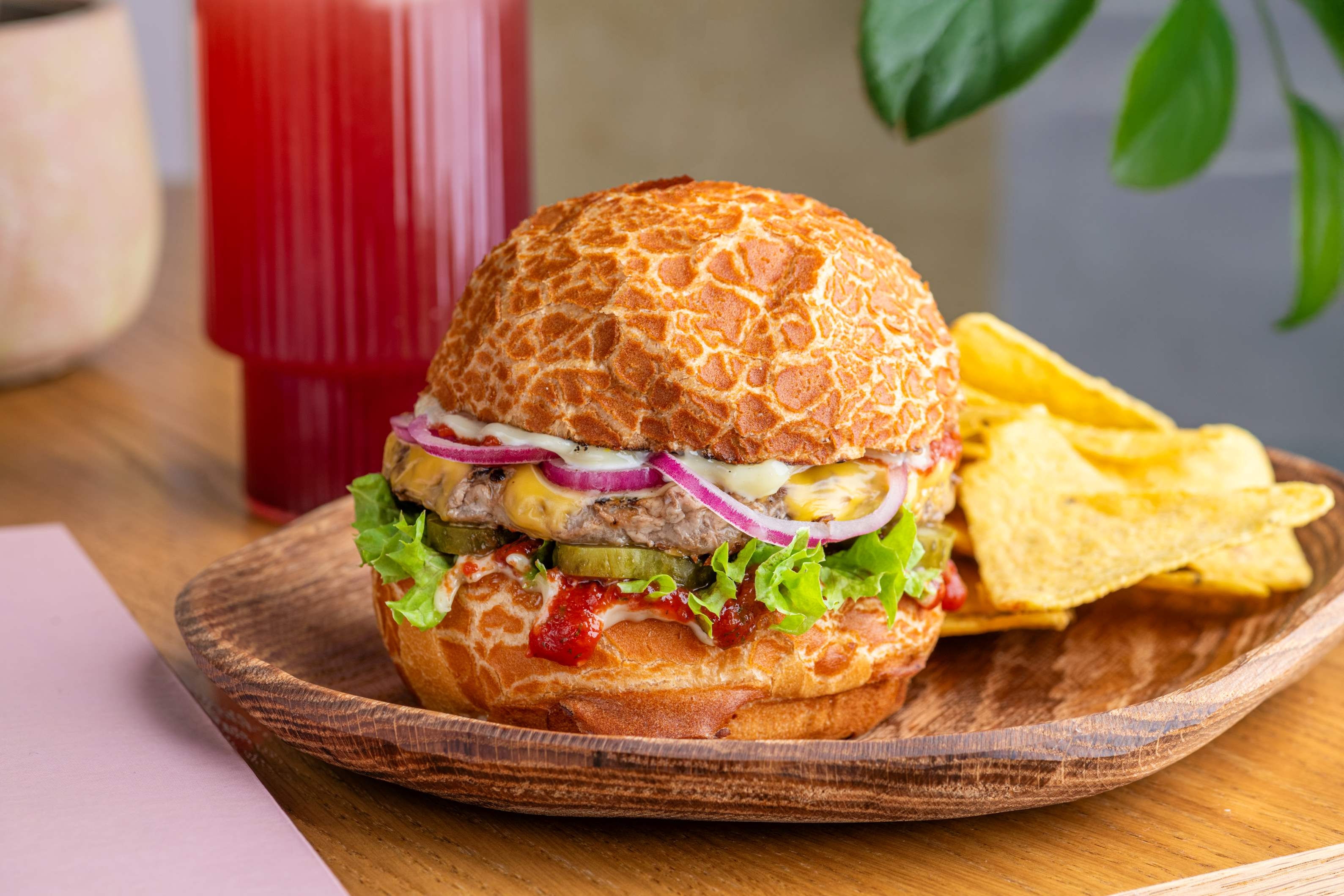 Бургер Лоран с котлетой из фермерского ципленка