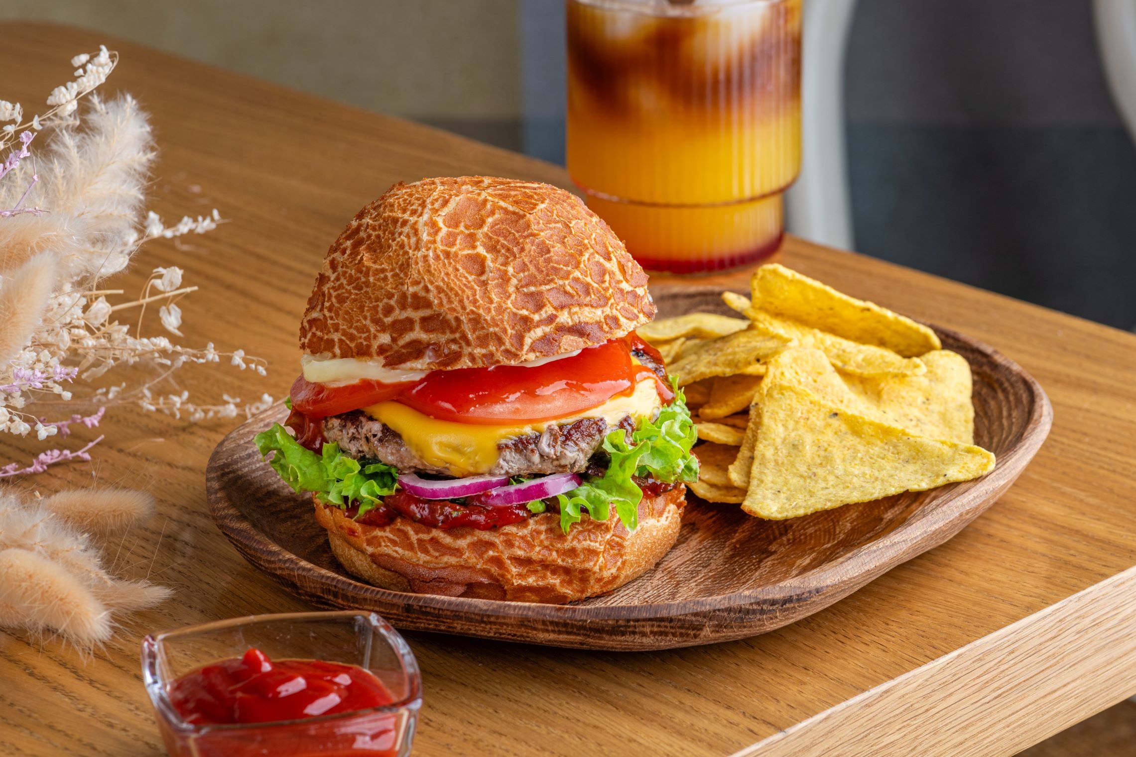 Бургер Терри с котлетой из отборной говядины 