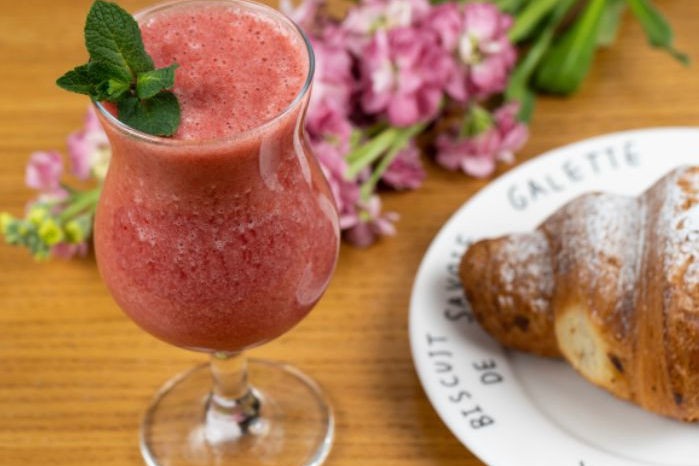 Смузи клубничный